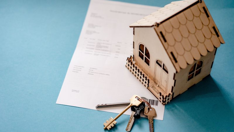 real-estate-6688945_1920